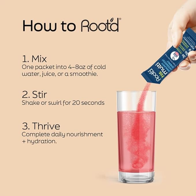 Root'd メンズ用マルチビタミンパウダー - 24種類のビタミン&ミネラル、電解質3倍、9種類のオーガニック・スーパーフード、プロバイオティクス&酵素、無糖マルチビタミン&水分補給 | 30袋入りビタミン入りドリンクミックス