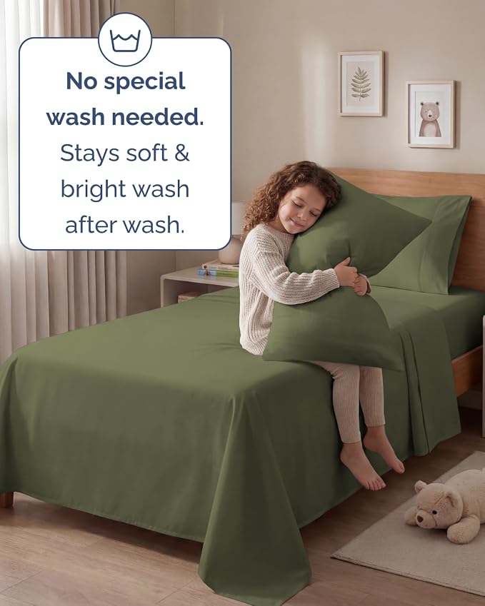 Twin 4 Piece Sheet Set - Comfy Breathable & Cooling - Ultra-Soft Hotel Luxury Bedding Set with 8-16 Inch Deep Pockets - 1 Flat & 1 Fitted Sheet & 2 Pillowcases - Wrinkle Free & Easy Care - Sage Green
