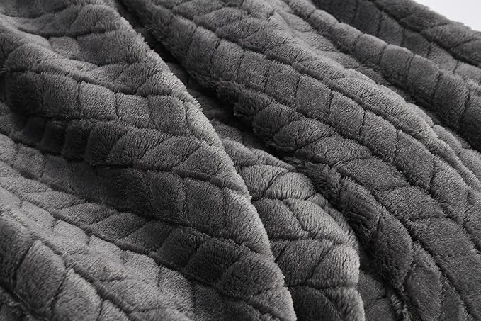 EverSnug Travel Blanket & Pillow 68x42 - Premium Ultra-Soft Microfleece 2 in 1 Compact & Packable Flight Blanket with Soft Bag Pillowcase, Hand Luggage Sleeve and Backpack Clip (Grey)
