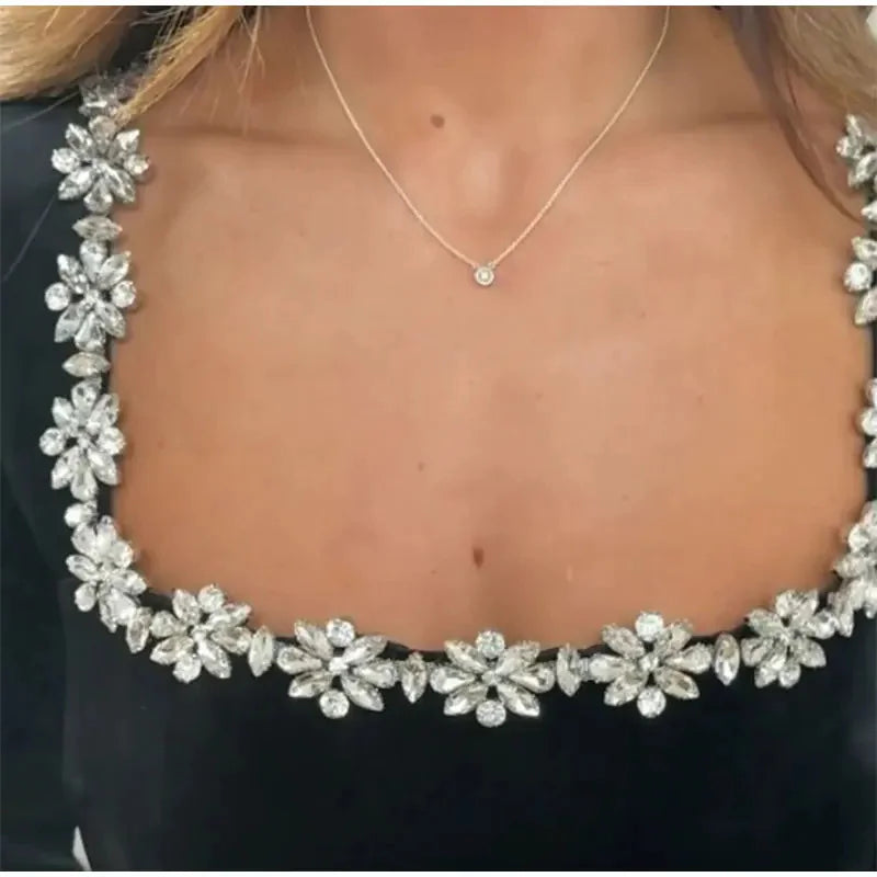 Robe fleurie en strass